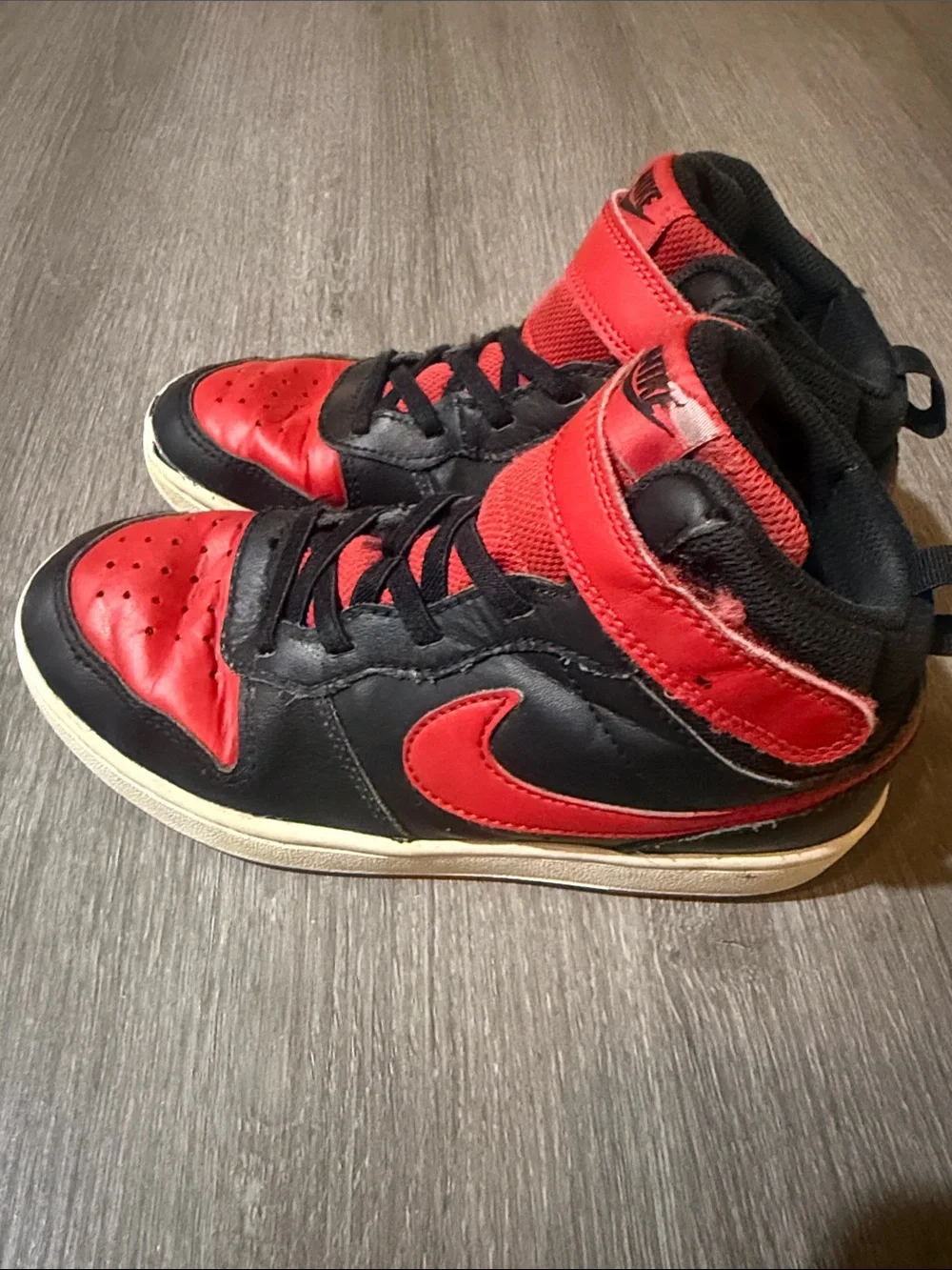 Nike Kids High-Top Sneakers in Black and Red